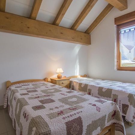 Gites De La Bresse Saint-Georges-Des-Hurtieres Екстериор снимка